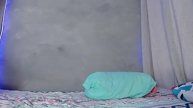 Snapshot of Alexxxholy chatting on 01.18.26 Alexxxholy online show from 01.18.26