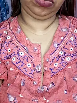 Snapshot of Ravina_patil1 chatting on 03.17.26 Ravina patil1 online show from 03.17.26