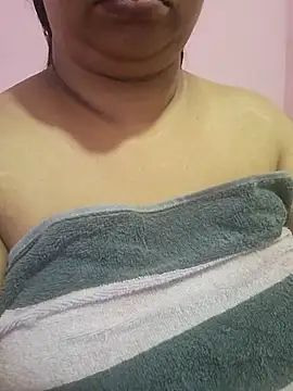 Snapshot of Ravina_patil1 chatting on 06.28.26 Ravina patil1 online show from 06.28.26