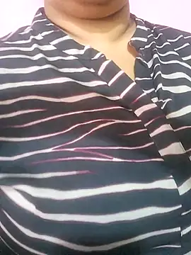 Snapshot of Ravina_patil1 chatting on 07.15.26 Ravina patil1 online show from 07.15.26