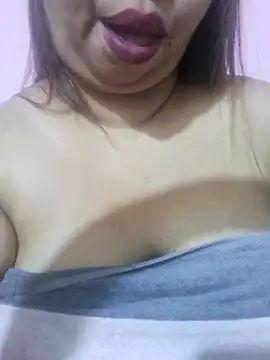 Snapshot of Ravina_patil1 chatting on 07.19.26 Ravina patil1 online show from 07.19.26