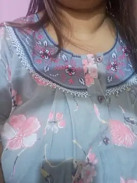 Snapshot of Ravina_patil1 chatting on 07.25.26 Ravina patil1 online show from 07.25.26