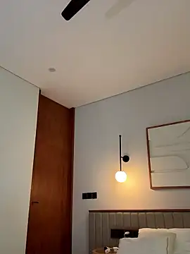 Snapshot of LunaRase chatting on 01.10.26 LunaRase online show from 01.10.26