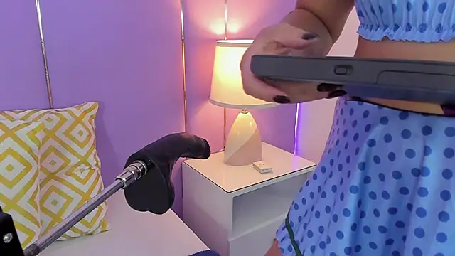 Snapshot of SophyRuiz_ chatting on 02.25.26 SophyRuiz online show from 02.25.26