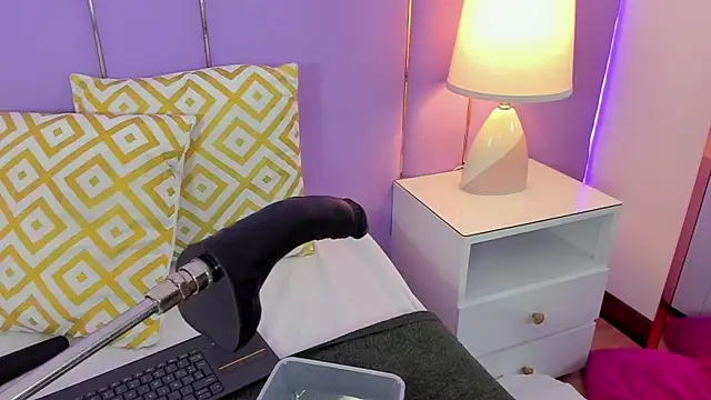 Snapshot of SophyRuiz_ chatting on 02.26.26 SophyRuiz online show from 02.26.26