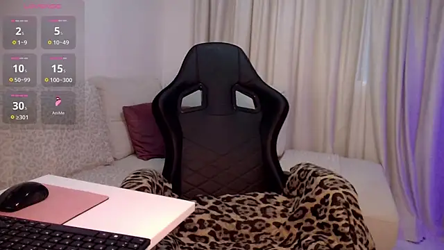 Snapshot of EmillyGreen1 chatting on 03.20.26 EmillyGreen1 online show from 03.20.26