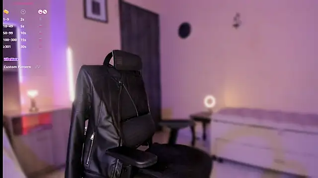 Snapshot of Jess_Collen chatting on 03.18.25 Jess Collen online show from 03.18.25