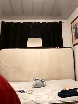 Snapshot of KiaraEliza chatting on 12.14.24 KiaraEliza online show from 12.14.24