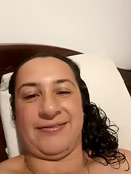 Snapshot of KiaraEliza chatting on 12.14.24 KiaraEliza online show from 12.14.24