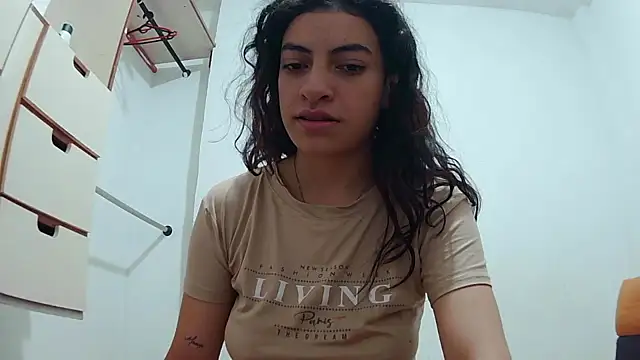 Snapshot of stephybrowm7 chatting on 03.13.25 stephybrowm7 online show from 03.13.25