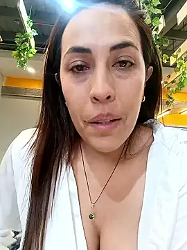 Snapshot of Lena-32 chatting on 03.06.26 Lena-32 online show from 03.06.26