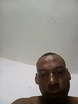 Snapshot of moro28vergon chatting on 02.20.25 moro28vergon online show from 02.20.25