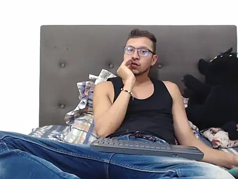 Snapshot of andy_loverxx chatting on 02.24.26 andy loverxx online show from 02.24.26