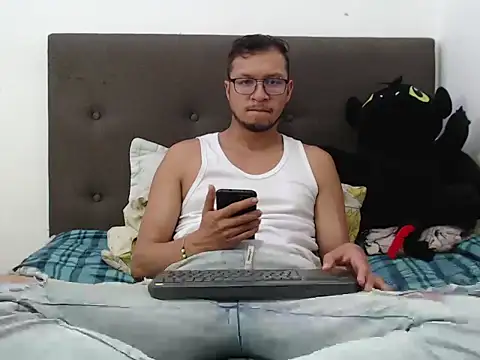 Snapshot of andy_loverxx chatting on 02.28.26 andy loverxx online show from 02.28.26