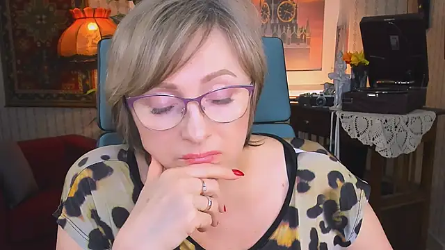 sugar vivien online show from 02.05.25