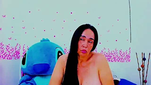 HorniestMilf online show from 06.12.26