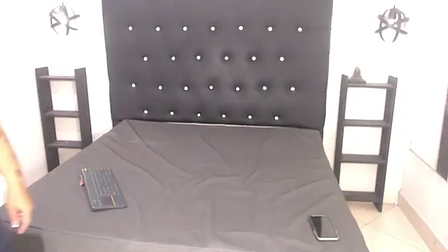 Mels  online show from 03.12.25