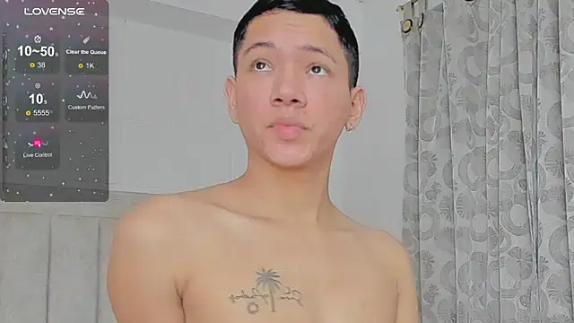 Snapshot of JulianRose_1 chatting on 02.12.25 JulianRose 1 online show from 02.12.25