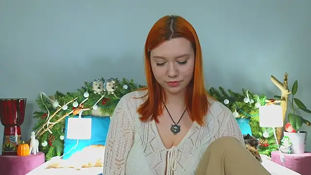 Snapshot of MileyMiller chatting on 12.15.24 MileyMiller online show from 12.15.24