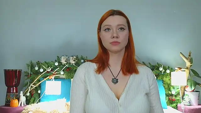 Snapshot of MileyMiller chatting on 12.17.24 MileyMiller online show from 12.17.24