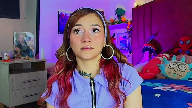 alisson zafiro  online show from 11.19.25