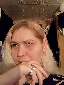 Minna Jeannie online show from 12.18.25