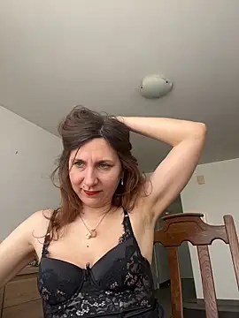 Snapshot of JasmineGlamour chatting on 06.04.26 JasmineGlamour online show from 06.04.26