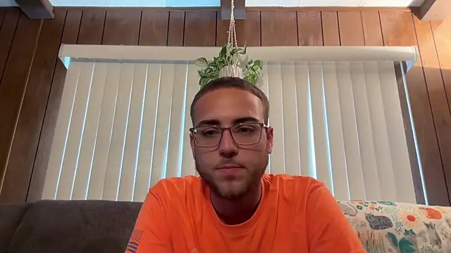 Snapshot of Sexybaaybee chatting on 09.20.25 Sexybaaybee online show from 09.20.25