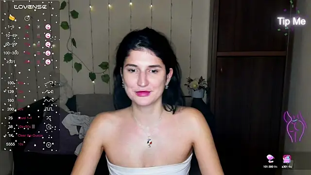 Alianna Solo Kisses online show from 01.11.25