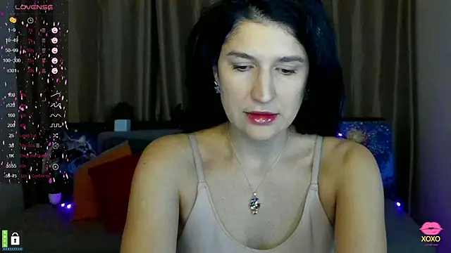 Alianna Solo Kisses online show from 02.13.25