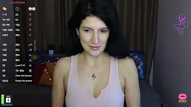 Alianna Solo Kisses online show from 03.06.25