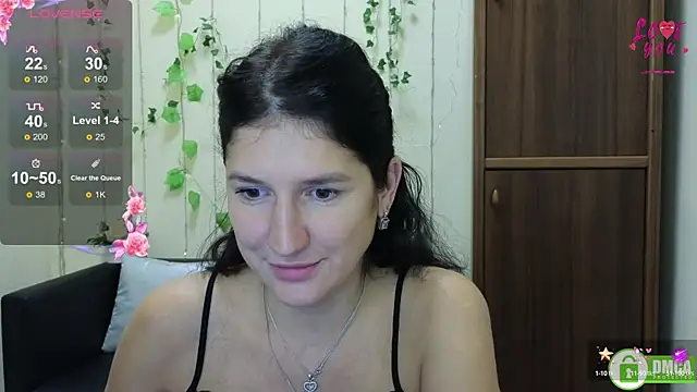 Alianna Solo Kisses online show from 10.13.25