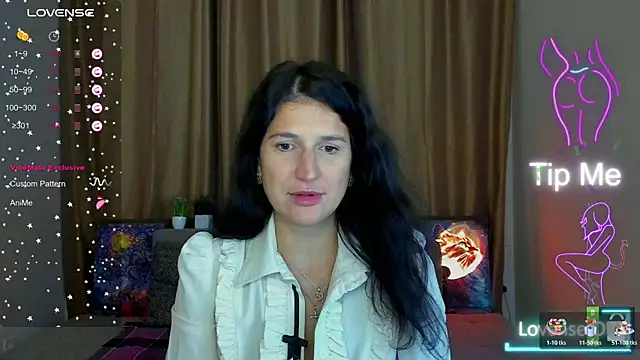 Alianna Solo Kisses online show from 10.28.25