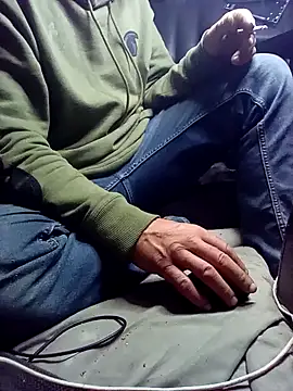 Snapshot of Stickybros2u chatting on 02.12.25 Stickybros2u online show from 02.12.25