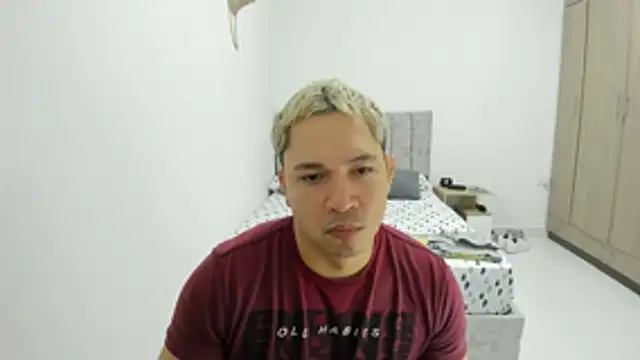 Snapshot of Valerioe chatting on 06.01.26 Valerioe online show from 06.01.26