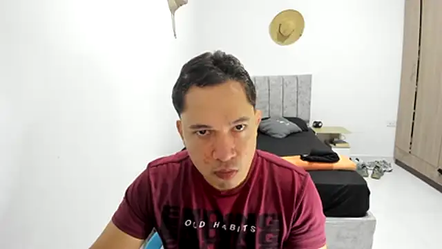Snapshot of Valerioe chatting on 07.24.26 Valerioe online show from 07.24.26