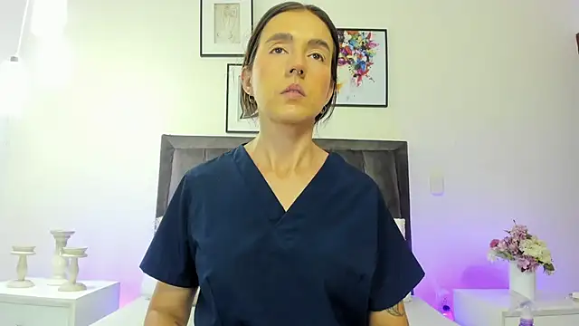 helen mooree online show from 08.04.26