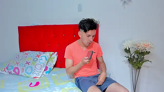 Snapshot of big-dicktop23 chatting on 03.01.25 big-dicktop23 online show from 03.01.25