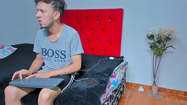 Snapshot of big-dicktop23 chatting on 03.20.25 big-dicktop23 online show from 03.20.25