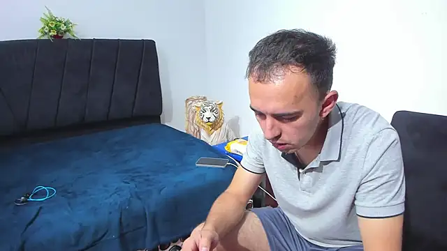 Snapshot of big-dicktop23 chatting on 12.16.25 big-dicktop23 online show from 12.16.25