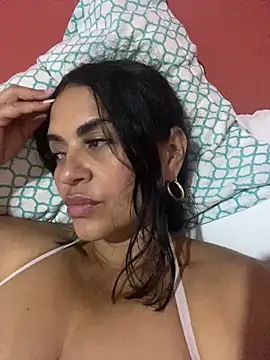 Snapshot of paolagomez_ chatting on 05.31.26 paolagomez online show from 05.31.26