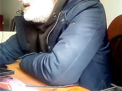 Snapshot of zormen355 chatting on 10.24.25 zormen355 online show from 10.24.25