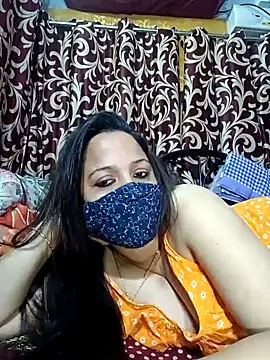 Snapshot of albelasummi702 chatting on 02.05.25 albelasummi702 online show from 02.05.25