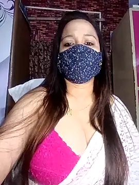 Snapshot of albelasummi702 chatting on 02.22.25 albelasummi702 online show from 02.22.25