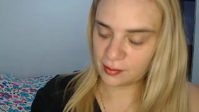 Elza Blonde online show from 02.13.25