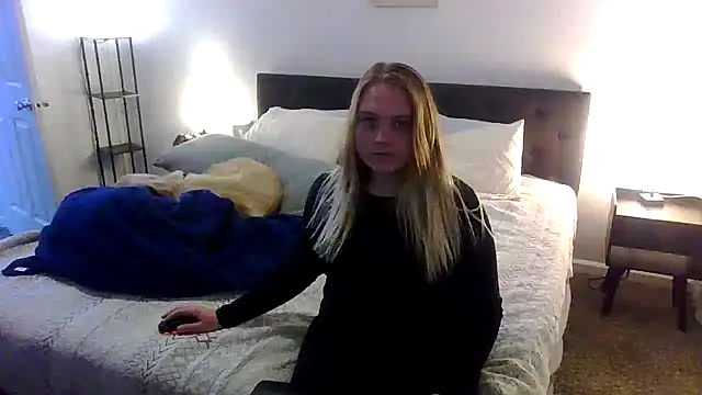 PhatAssBlond online show from 12.21.24
