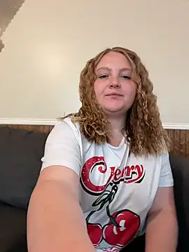 PhatAssBlond online show from 10.31.25