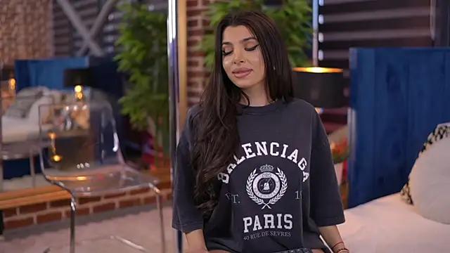 NicoleCellini online show from 03.21.25