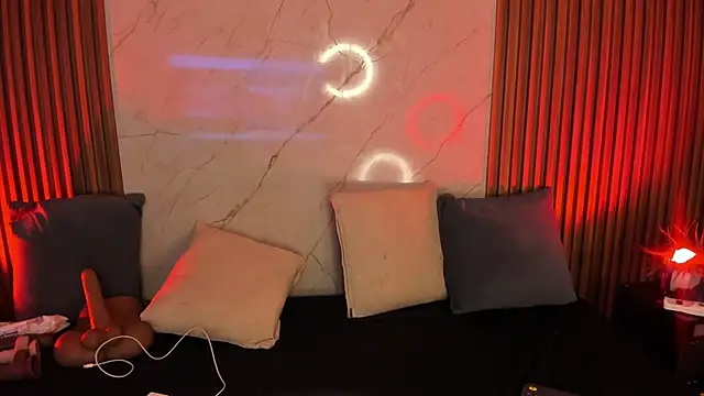 Emiilycollins online show from 01.30.25