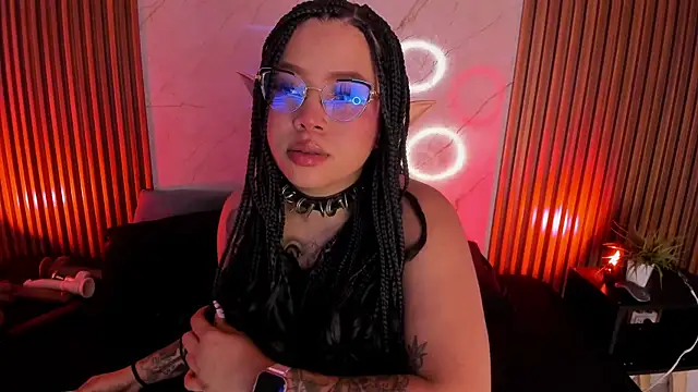 Emiilycollins online show from 02.12.25